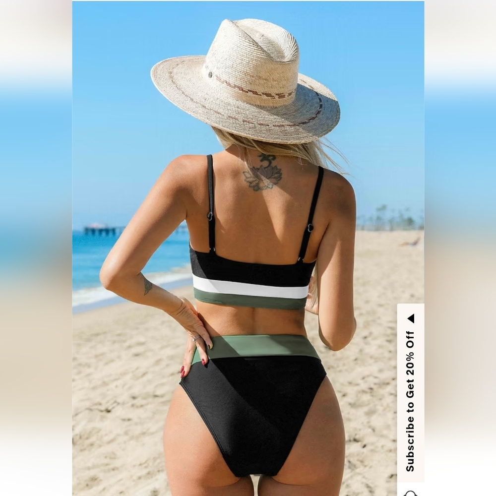 Color Block Bathing Suit - Picture 3 of 4
